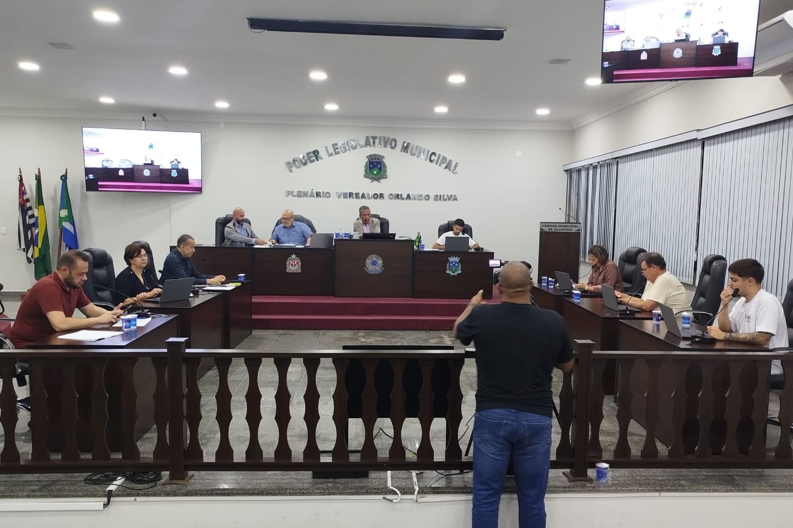Imagem da notícia: RESUMO DA 33ª SESSÃO ORDINÁRIA E DA 33ª SESSÃO EXTRAORDINÁRIA DA 9ª LEGISLATURA
